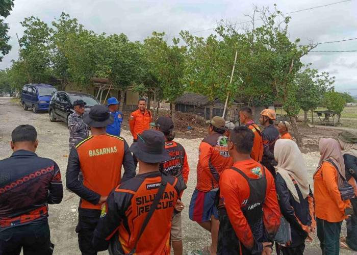 BPBD Jember turunkan Tim Cari Korban Laka Laut di Pantai Canga’an, Desa Sabrang, Ambulu