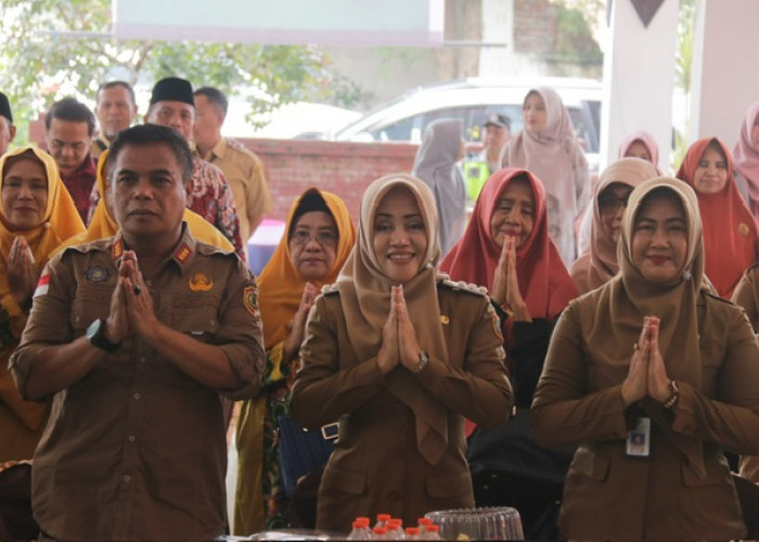 Bupati Halal Bihalal Di Kecamatan Dan Inspektorat, Eratkan Silaturahmi dengan Masyarakat