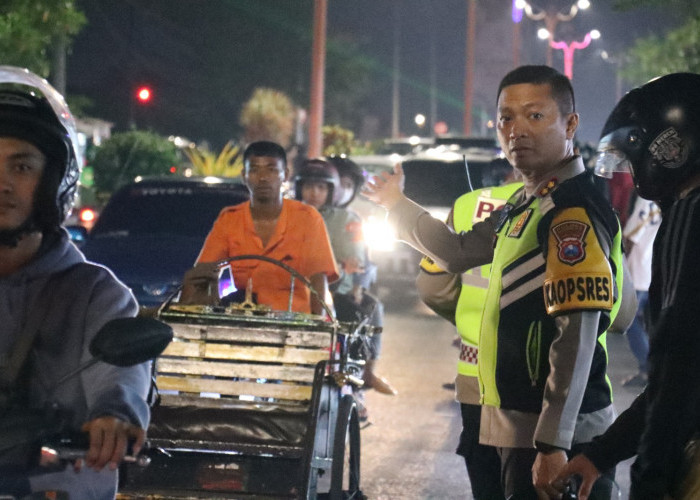 Antispasi Kemacetan di Kota Mojokerto Saat Ramadan, Petugas Gelar Patroli di Pusat Keramaian