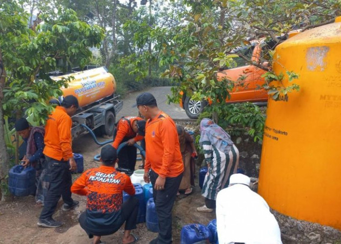 Tiga Desa di Kaki Gunung Penanggungan Mojokerto Dilanda Kekeringan, Ribuan Warga Krisis Air Bersih