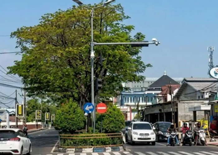 Cegah Pelanggaran dan Kecelakaan, Polres Mojokerto Aktifkan ETLE di Simpang Empat Sooko