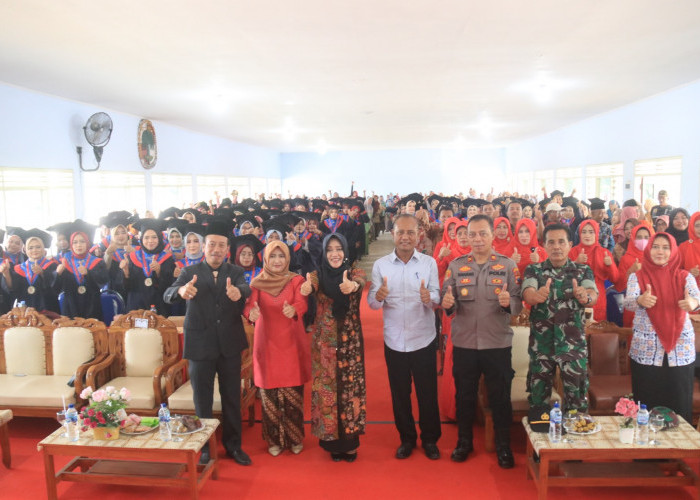 270 Orang Tua di Kab Mojokerto Jalani Wisuda Program SOTH