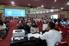 Ribuan Calon Mahasiswa Baru Padati Kampus Unej, Verifikasi Tatap Muka Kembali Digelar Setelah 8 Tahun