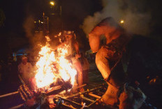 Umat Hindu di Mojokerto Arak 3 Ogoh-ogoh Jelang Nyepi, Sarat Pesan Perdamaian