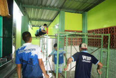 Sambut Ramadan, Warga Binaan Mojokerto Bersih-bersih Masjid di Jetis