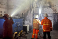 Genset Gudang di Sawo Mojokerto Terbakar, Dua Unit Damkar Dikerahkan