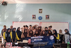 Belajar Fisika dari Bintang dan Gelombang, Mahasiswa Unej Kenalkan Kesiapsiagaan Tsunami ke Siswa Puger