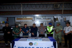 Razia Blok Hunian Lapas Mojokerto, Petugas Temukan 7 Senjata Tajam Rakitan
