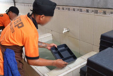 Peralatan Makan di Lapas Mojokerto Disterilisasi dengan Air Panas untuk Cegah Penyakit