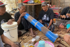 Menjaga Bunyi Terakhir: Dosen Unej Dokumentasikan Gamelan Mulut Nelayan Panarukan yang Kini Tersisa 8 Pemain