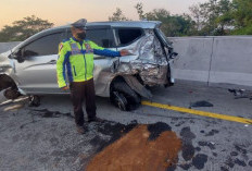 Pecah Ban, Mobil Xpander Terlibat Kecelakaan Beruntun di Tol Surabaya - Mojokerto