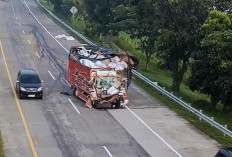 Dua Truk Terlibat Kecelakaan di Tol Jombang - Mojokerto, Dua Orang Tewas