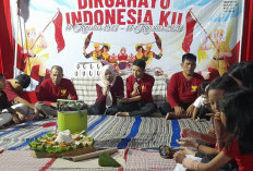 Tasyakuran HUT RI, di RT 9 GPI Wates Kota Mojokerto Berlangsung Khidmat Diwarnai Live Music