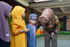 Khitanan Massal Warnai HUT ke-108 Kota Mojokerto, Puluhan Anak Ikuti Layanan Gratis