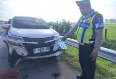 Alami Microsleep, Mobil Tabrak Pembatas di Tol Jombang - Mojokerto