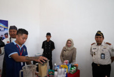 Tak Hanya Minuman, Warga Binaan Lapas Mojokerto Juga Belajar Membuat Keripik