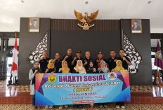 KAUJE Lumajang Salurkan 150 Paket Sembako untuk Warga Kurang Mampu 