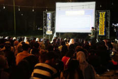 300 Penonton Padati Layar Tancap UNEJ, Sambut Festival Film Internasional