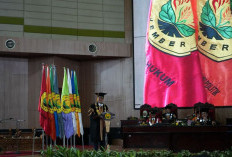 Rektor Unej ke Wisudawan: Kuasai AI, Tapi Jangan Kehilangan Integritas