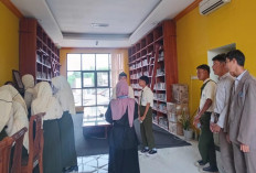 Jelajah Literasi, MTsN 4 Jember Kunjungi Perpustakaan Daerah Jember