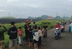 Ngabuburit di Sekitar Rel Berbahaya, KAI Ingatkan Warga Mojokerto Patuhi Aturan