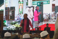 Dahlan Iskan Beri Kuliah Financial Freedom ke Santriwati Amanatul Ummah, Menabung Jadi Kunci Masa Depan
