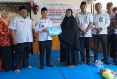 HUT ke-21, RSUD R.A Basoeni, Salurkan Obat - Sembako untuk Warga Pondok 99 Kemlagi