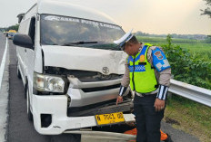 Toyota HiAce Tabrak Avanza di Tol Surabaya - Mojokerto, Diduga Akibat Sopir Mengantuk
