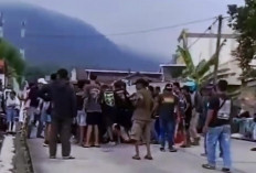 Gagal Melarikan Diri Usai Curi Tas, Pria Asal Surabaya Dikeroyok Massa