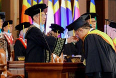 594 Lulusan Unair Diwisuda, Rektor Ingatkan Gelar Bukan Tiket Berhenti, tapi Awal Pengabdian