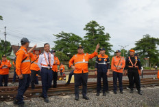 Pastikan Kesiapan Angkutan Lebaran 2026, Lintasan KA Stasiun Gubeng hingga Mojokerto Dilakukan Pengecekan