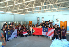 Mahasiswa Unej Kenalkan Robot hingga Roket Air dalam KKN Internasional di Timor-Leste