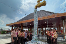 Instalasi Kran Plastik dan Akuarium Bayi Milik Ecoton, Sentil Ancaman Polusi Mikroplastik